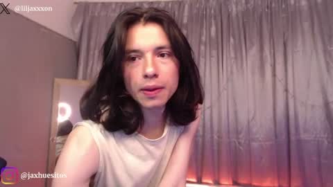 Hey im Jaxxxon check my info     online show from June 10, 11:09 am