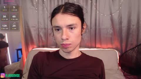 Snapshot of j_a_x_x_x_o_n chatting on June 24, 12:04 pm Hey im Jaxxxon check my info online show from June 24, 12:04 pm