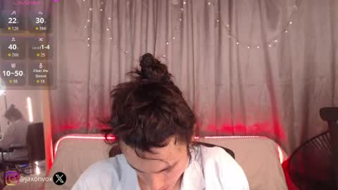 Snapshot of j_a_x_x_x_o_n chatting on July 21, 12:29 pm Hey im Jaxxxon check my info online show from July 21, 12:29 pm