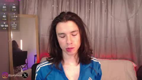 Snapshot of j_a_x_x_x_o_n chatting on July 22, 12:19 pm Hey im Jaxxxon check my info online show from July 22, 12:19 pm