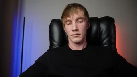 Danny online show from December 4, 8:56 am