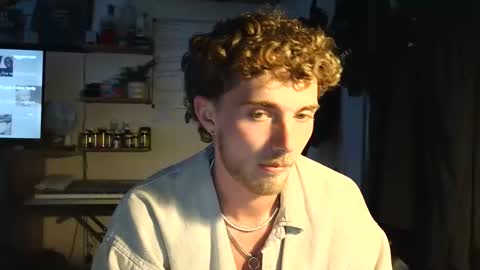 j_crisp online show from January 9, 12:13 am