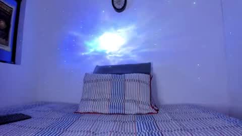 i am juan musiry independent model  online show from December 5, 10:35 am