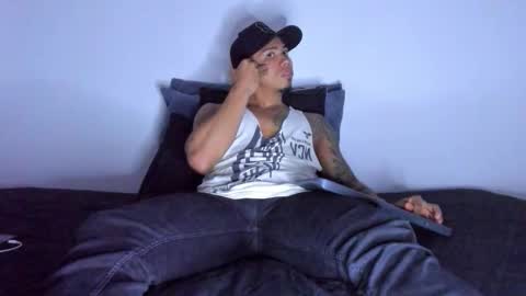 i am juan musiry independent model  online show from December 17, 4:07 am