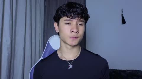 Snapshot of j_u_p_i_t_e_r chatting on October 4, 2:48 pm Noah online show from October 4, 2:48 pm