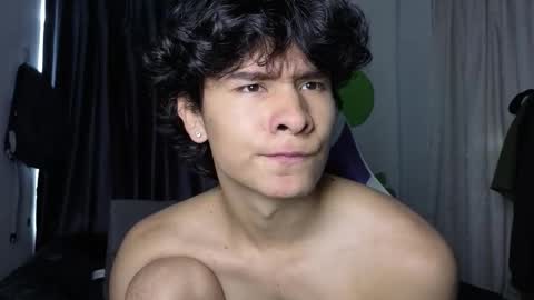 Noah online show from February 9, 4:22 pm