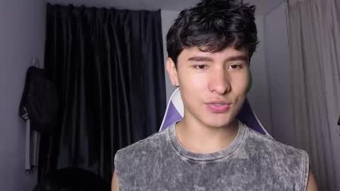 Noah online show from March 3, 11:32 pm