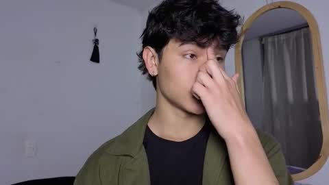 Noah online show from March 27, 3:12 pm