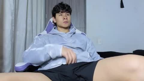 Noah online show from April 12, 2:22 pm