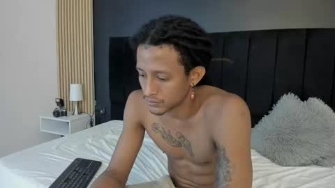jaacksn online show from July 30, 7:29 am
