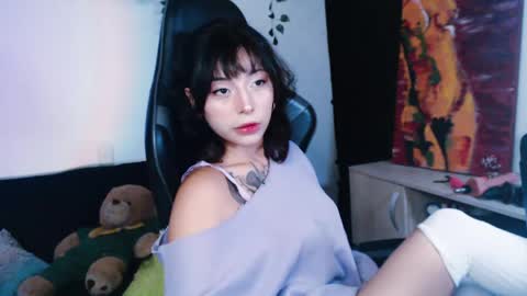jade 18  online show from June 2, 4:36 am