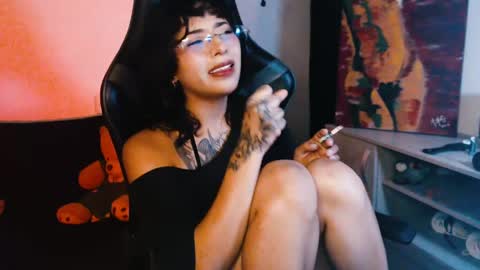 jade 18  online show from June 5, 4:41 am