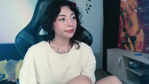 jade 18  online show from June 13, 6:39 pm