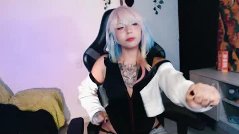 jade 18  online show from June 25, 6:07 am