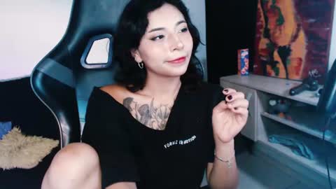 jade 18  online show from June 27, 6:18 am