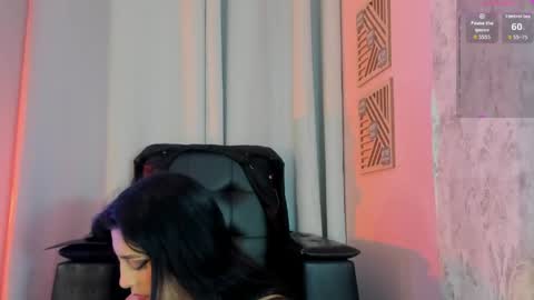 Snapshot of jaadewest_ chatting on June 3, 11:13 am Jade West online show from June 3, 11:13 am