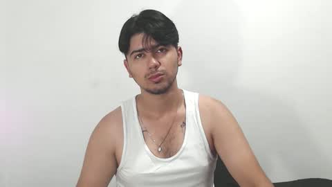 Snapshot of jack03xx_ chatting on April 16, 12:17 pm Jack online show from April 16, 12:17 pm