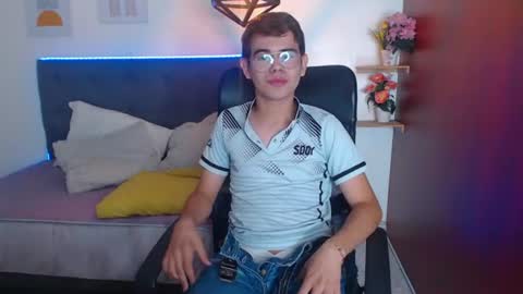 Snapshot of jack__thomas chatting on June 11, 2:04 pm JACK TOMAS online show from June 11, 2:04 pm