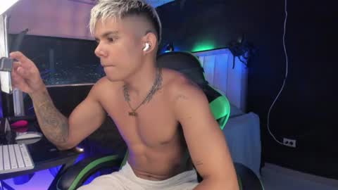 JACK CASTELL online show from July 23, 1:58 am