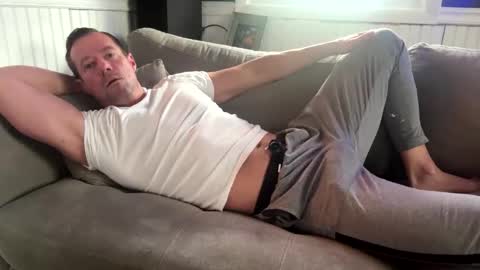 jack_daniels8101 online show from April 9, 1:38 pm