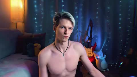 brestonsweet online show from February 18, 3:46 am