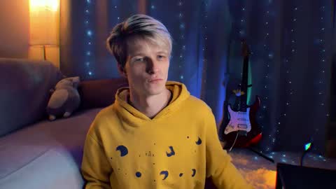 brestonsweet online show from March 18, 4:59 am