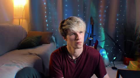 Snapshot of jack_frozt chatting on April 4, 5:10 pm brestonsweet online show from April 4, 5:10 pm