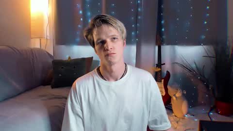 Snapshot of jack_frozt chatting on April 15, 11:17 am brestonsweet online show from April 15, 11:17 am