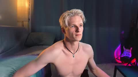 Snapshot of jack_frozt chatting on July 22, 6:11 pm brestonsweet online show from July 22, 6:11 pm