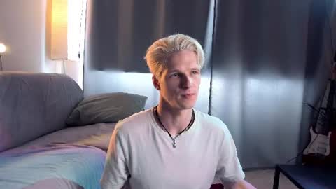 Snapshot of jack_frozt chatting on July 23, 10:02 am brestonsweet online show from July 23, 10:02 am
