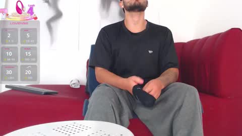    online show from March 11, 11:27 am