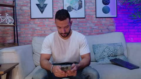 Snapshot of jack_kum chatting on May 18, 7:52 pm jack_kum online show from May 18, 7:52 pm