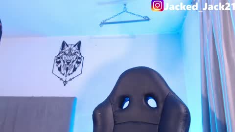 Snapshot of jack_master_muscle chatting on May 18, 9:53 pm jack and leah online show from May 18, 9:53 pm