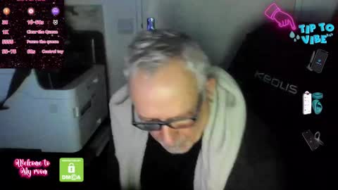 J-Mitchel online show from December 2, 11:40 pm