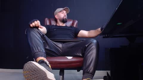 JackEthan online show from October 26, 5:35 am