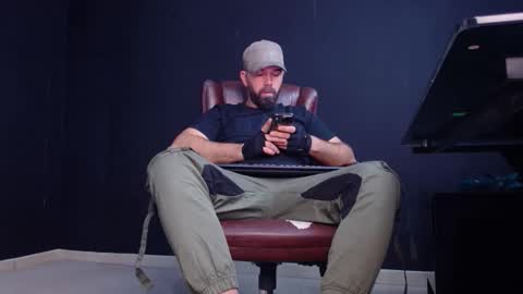 JackEthan online show from October 28, 5:55 am