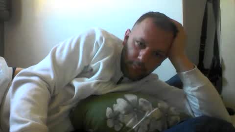 Snapshot of jackggj chatting on March 27, 7:03 am jackggj online show from March 27, 7:03 am