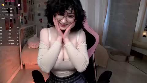 JackieApplePie online show from July 20, 9:23 am