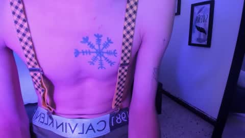 jackk_8 online show from September 13, 10:53 pm