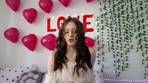 Lisa online show from February 14, 9:06 am