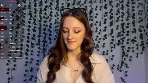 Lisa online show from February 15, 12:03 pm