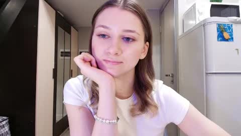 Snapshot of jackp0t__ chatting on May 2, 12:10 pm Win by life online show from May 2, 12:10 pm