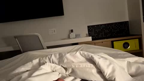 Snapshot of jackpowers33 chatting on December 17, 3:29 pm Jack online show from December 17, 3:29 pm