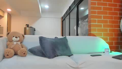 Snapshot of jackson_wayne__ chatting on December 23, 12:52 am Jackson Wayne online show from December 23, 12:52 am