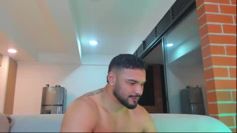 Snapshot of jackson_wayne__ chatting on March 28, 1:27 am Jackson Wayne online show from March 28, 1:27 am