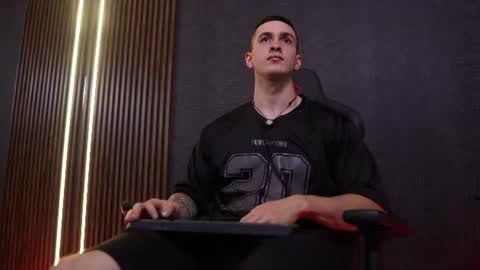 Jackson Olsen online show from July 13, 8:33 pm