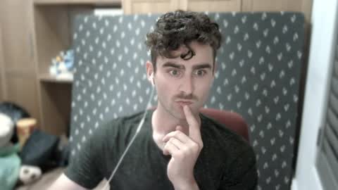 Snapshot of jacksonuk24 chatting on April 6, 6:42 pm Jackson Uk online show from April 6, 6:42 pm