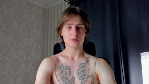 Snapshot of jacksonvox chatting on December 19, 12:13 am Nikolay online show from December 19, 12:13 am