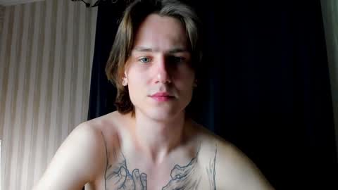 Snapshot of jacksonvox chatting on January 11, 3:34 am Nikolay online show from January 11, 3:34 am