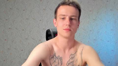 Snapshot of jacksonvox chatting on April 20, 4:15 am Nikolay online show from April 20, 4:15 am